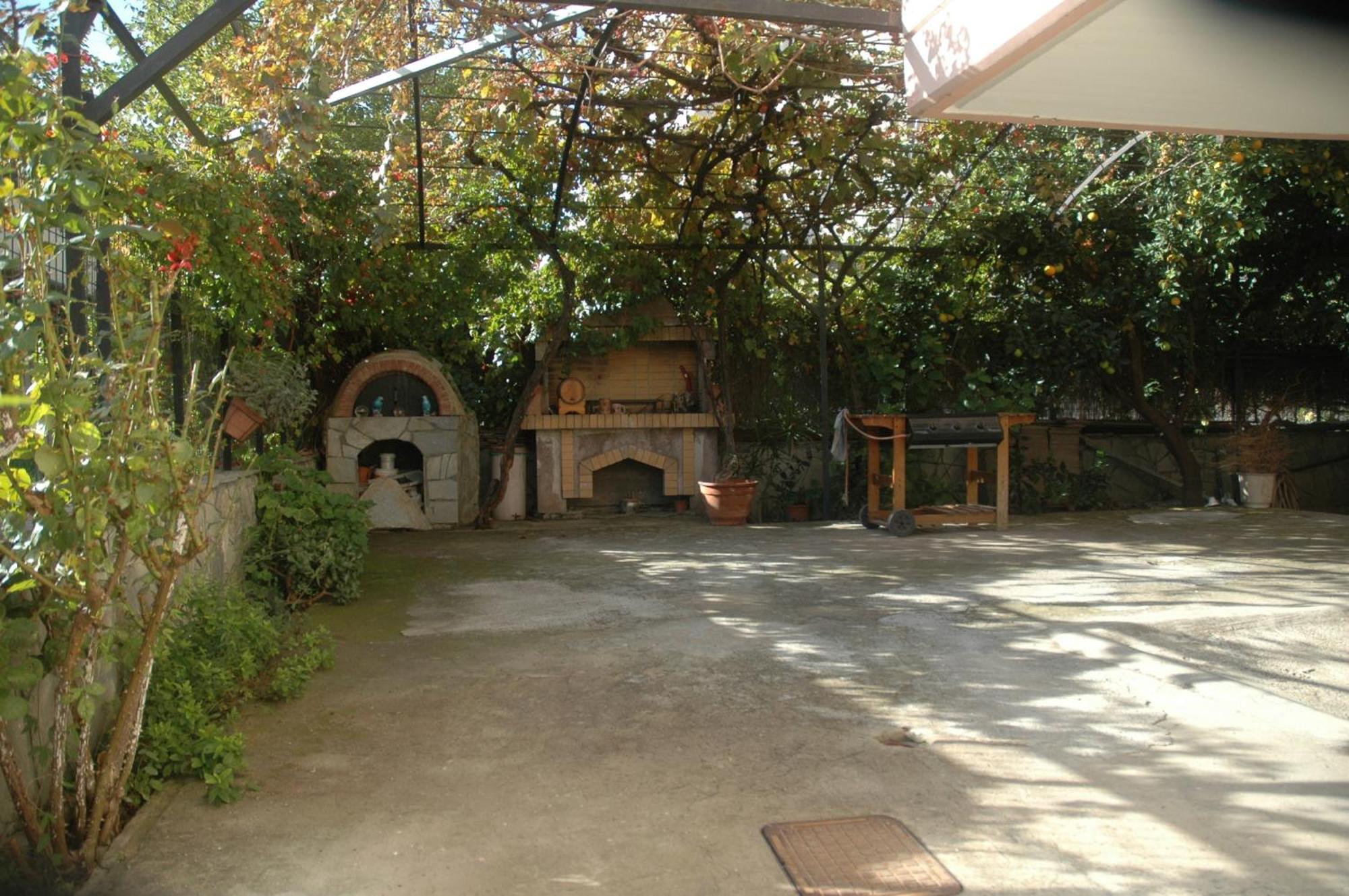 Mare - Mare B Hotel Patras Bagian luar foto